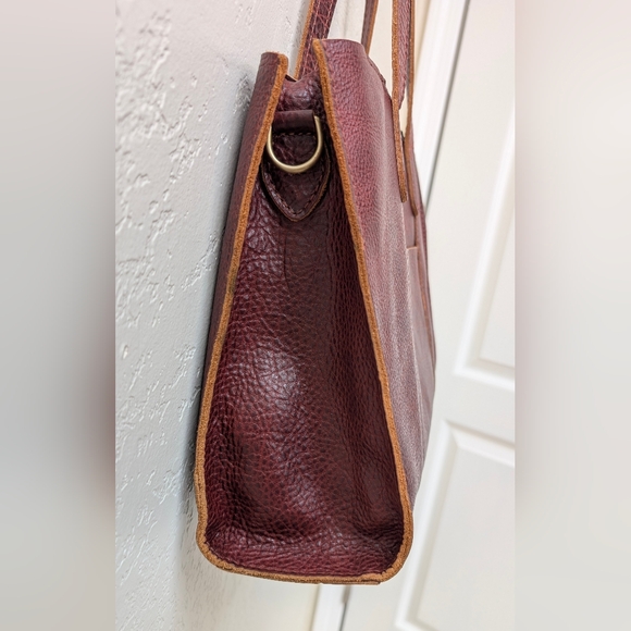 Cinnamon Bear E/W Lola Crossbody Bag - Picture 4 of 7